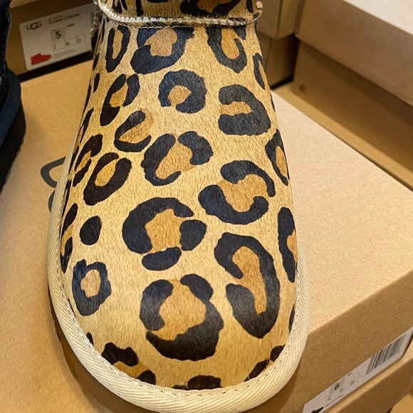 🐆🐆 authentic UGG Ultra Mini Spotty in Natural US 10. - Picture 5 of 5